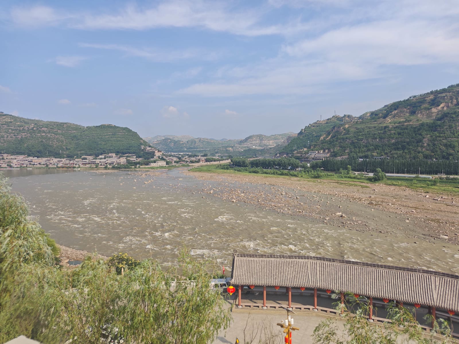 黄河东渡景区俯瞰黄河河谷